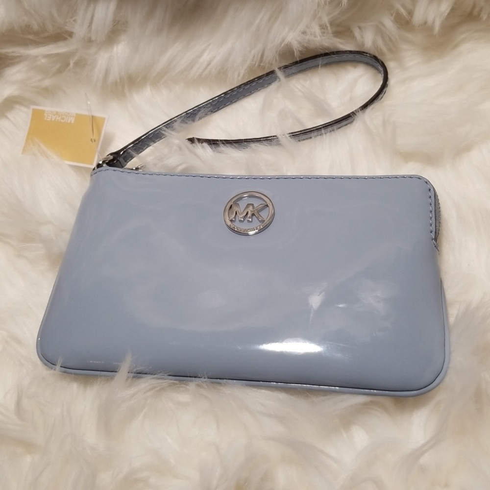 🆕️Michael Kors Fulton Wristlet